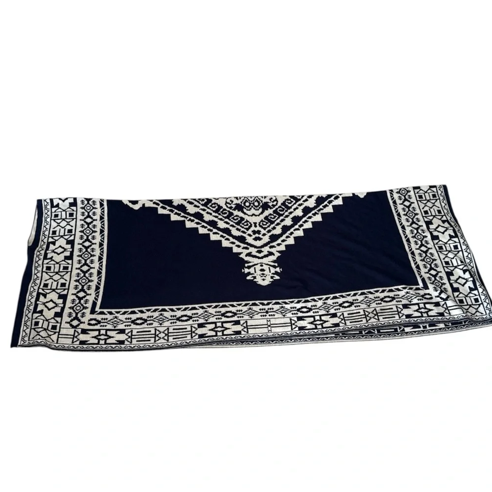 Women’s Southwestern Aztec Print Oversized Poncho Wrap Navy/Cream Reversible